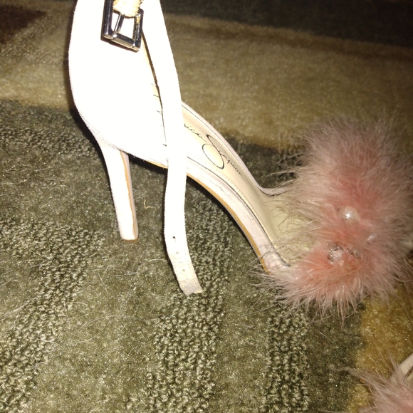 Pink Jessica Simpson furry high heels - Picture 2 of 4